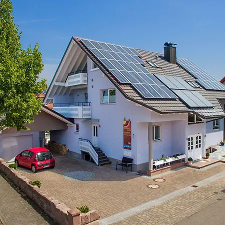 Gaestehaus Alba - Garantiert Tickets Fuer Rulantica Und Europa Park Ueber Uns Гостевой дом Руст